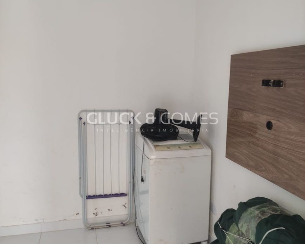 iHK71iy_21166043d72f1210